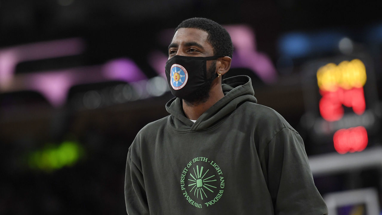 LOS ANGELES, CA - OCTOBER 03: Kyrie Irving #11 of the Brooklyn Nets during a preseason game against the Los Angeles Lakers at Staples Center on October 3, 2021 in Los Angeles, California. NOTE TO USER: User expressly acknowledges and agrees that, by downloading and/or using this Photograph, user is consenting to the terms and conditions of the Getty Images License Agreement.