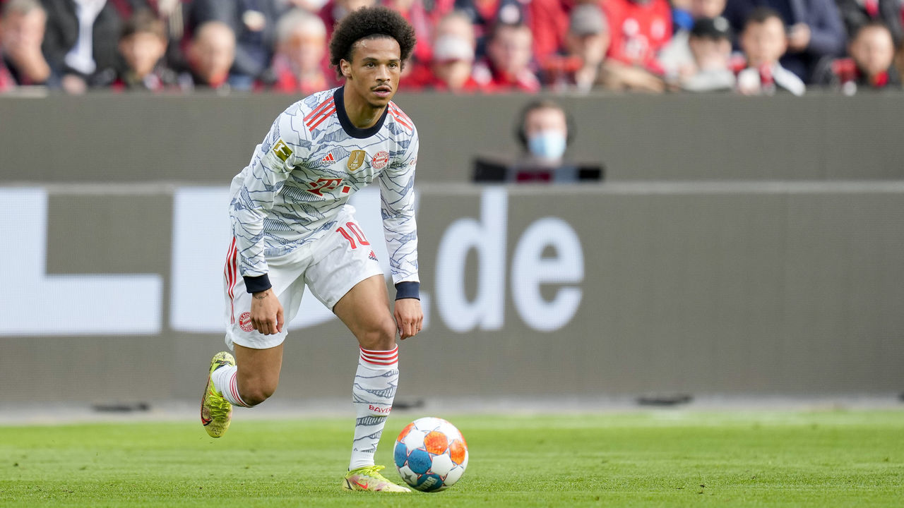 LEVERKUSEN, GERMANY - OCTOBER 17: (BILD OUT) Leroy Sane of Bayern Muenchen controls the ball during the Bundesliga match between Bayer 04 Leverkusen and FC Bayern München at BayArena on October 17, 2021 in Leverkusen, Germany.