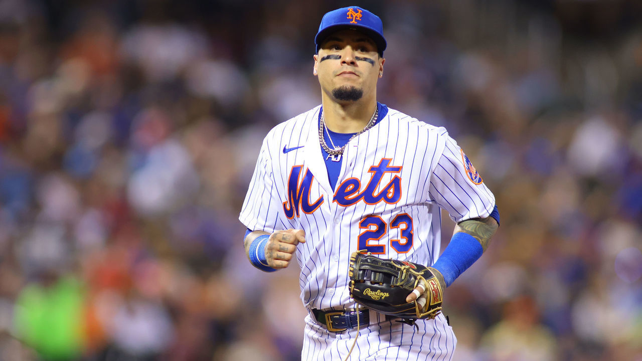 NEW YORK, NEW YORK - SEPTEMBER 18: Javier Baez #23 of the New York Mets in action against the Philadelphia Phillies at Citi Field on September 18, 2021 in New York City. Philadelphia Phillies defeated the New York Mets 5-3.