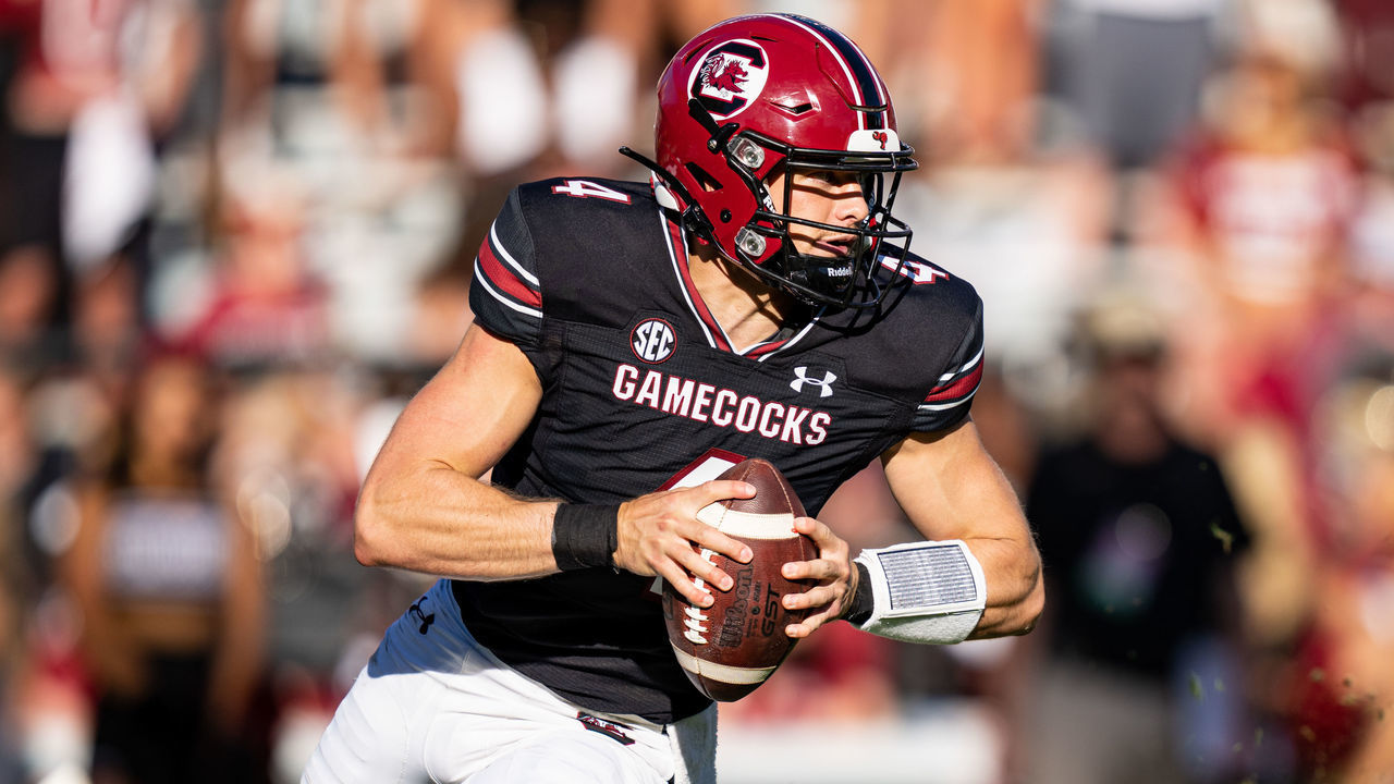 COLUMBIA, SOUTH CAROLINA - OCTOBER 16: Quarterback Luke Doty #4 of the South Carolina Gamecocks scrambles with the ball during the second quarter during their game against the Vanderbilt Commodores at Williams-Brice Stadium on October 16, 2021 in Columbia, South Carolina.