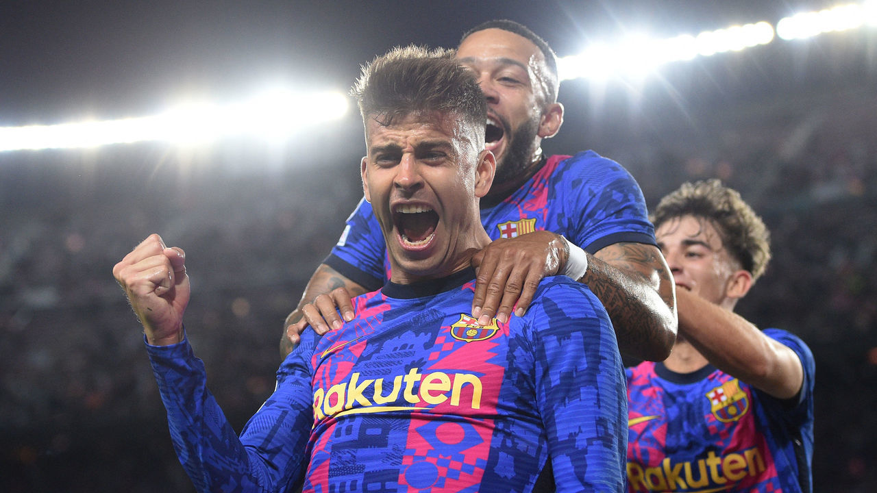 BARCELONA, SPAIN - OCTOBER 20: Gerard Pique of FC Barcelona celebrates after scoring their team's first goal during the UEFA Champions League group E match between FC Barcelona and Dynamo Kyiv at Camp Nou on October 20, 2021 in Barcelona, Spain.