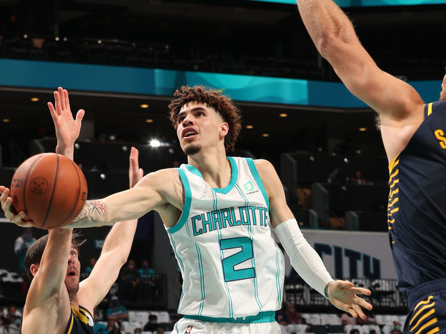 CHARLOTTE, NC - OCTOBER 20: LaMelo Ball #2 of the Charlotte Hornets drives to the basket during the game against the Indiana Pacers on October 20, 2021 at Spectrum Center in Charlotte, North Carolina. Mandatory Copyright Notice: Copyright 2021 NBAE