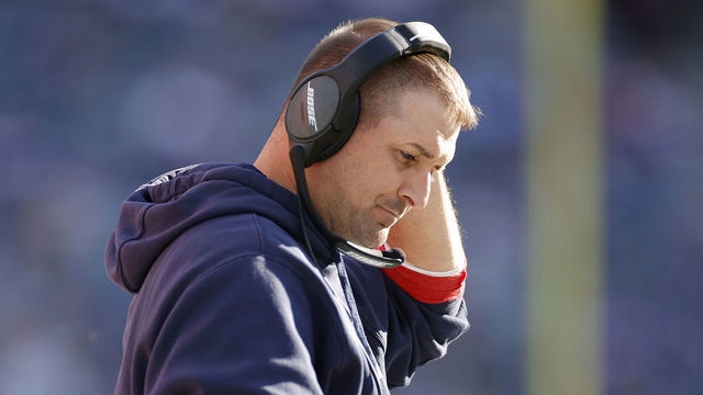 EAST RUTHERFORD, NEW JERSEY - OCTOBER 17: Head coach Joe Judge of the New York Giants reacts in the fourth quarter against the Los Angeles Rams at MetLife Stadium on October 17, 2021 in East Rutherford, New Jersey.