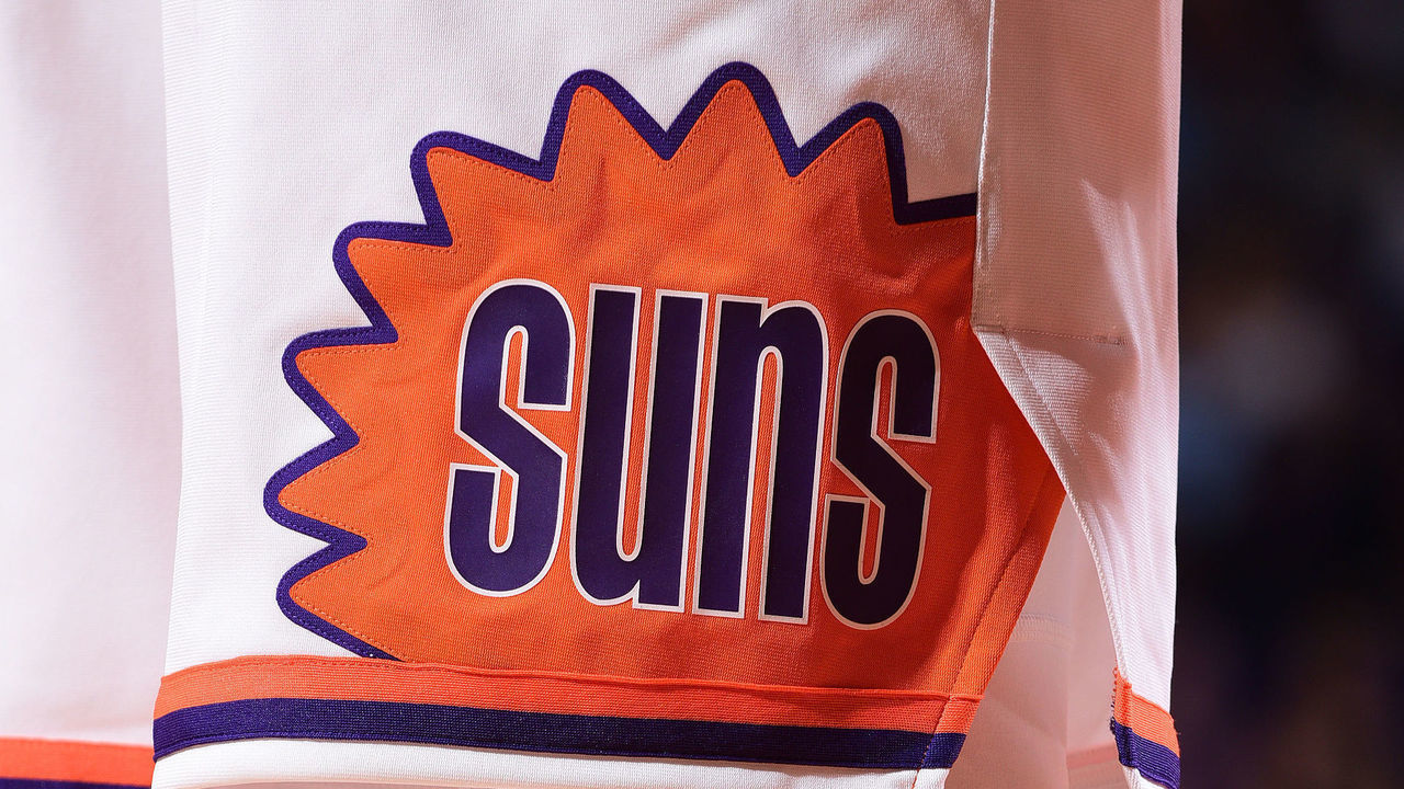 PHOENIX, AZ - NOVEMBER 10: A close up view of the Phoenix Suns logo during the game against the Orlando Magic on November 10, 2017 at Talking Stick Resort Arena in Phoenix, Arizona. Mandatory Copyright Notice: Copyright 2017 NBAE