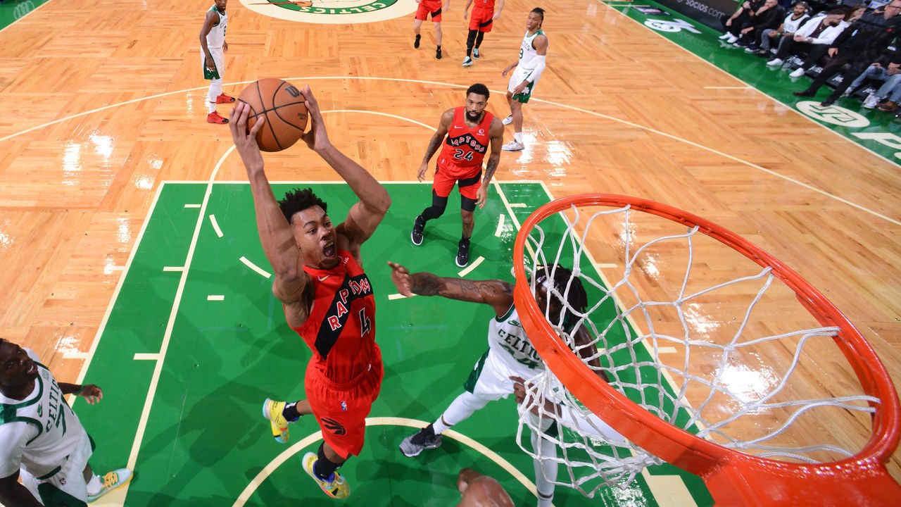 BOSTON, MA - OCTOBER 22: Scottie Barnes #4 of the Toronto Raptors dunks the ball during the game against the Boston Celtics on October 22, 2021 at the TD Garden in Boston, Massachusetts. Mandatory Copyright Notice: Copyright 2021 NBAE