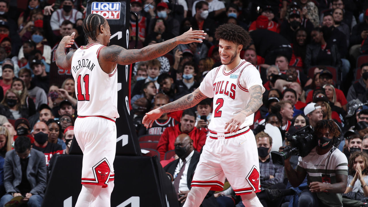 CHICAGO, IL - OCTOBER 23: DeMar DeRozan #11 and Lonzo Ball #2 of the Chicago Bulls celebrates in the game against the Detroit Pistons on October 23, 2021 at United Center in Chicago, Illinois. NOTE TO USER: User expressly acknowledges and agrees that, by downloading and or using this photograph, user is consenting to the terms and conditions of Getty Images License Agreement. Mandatory Copyright Notice: Copyright 2021 NBAE