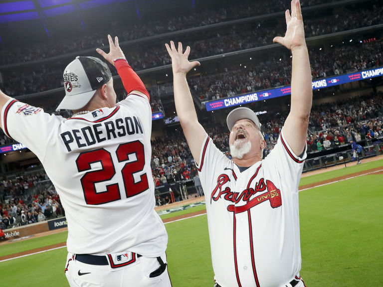 Braves beat Dodgers 4-2, will face Astros in World Series