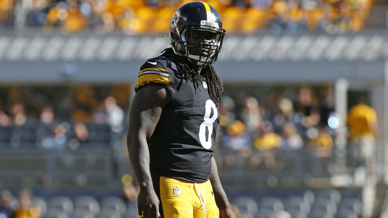 PITTSBURGH, PA - SEPTEMBER 26: Melvin Ingram #8 of the Pittsburgh Steelers in action against the Cincinnati Bengals on September 26, 2021 at Heinz Field in Pittsburgh, Pennsylvania.