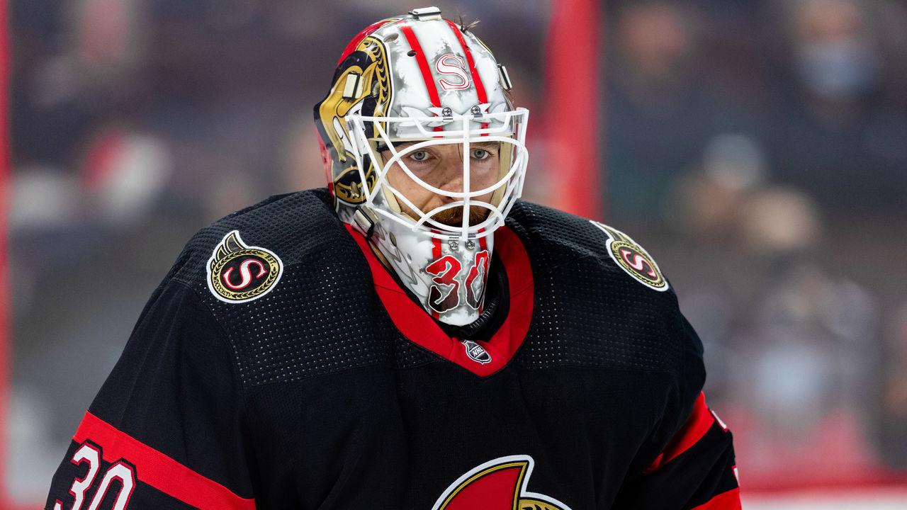 OTTAWA, ON - OCTOBER 21: Ottawa Senators Goalie Matt Murray (30) before a face-off during third period National Hockey League action between the San Jose Sharks and Ottawa Senators on October 21, 2021, at Canadian Tire Centre in Ottawa, ON, Canada.
