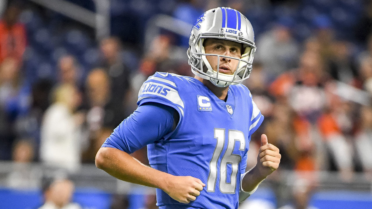 DETROIT, MICHIGAN - OCTOBER 17: Jared Goff #16 of the Detroit Lions looks on against the Cincinnati Bengals during the fourth quarter at Ford Field on October 17, 2021 in Detroit, Michigan.