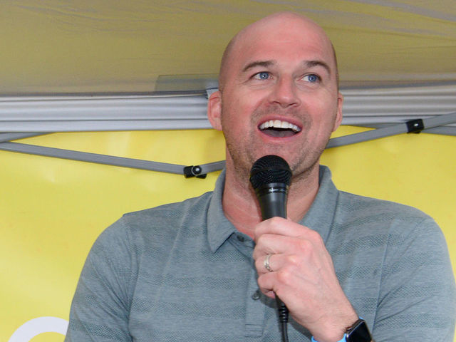 Matt Hasselbeck takes his place in Seattle's Ring of Honor - The