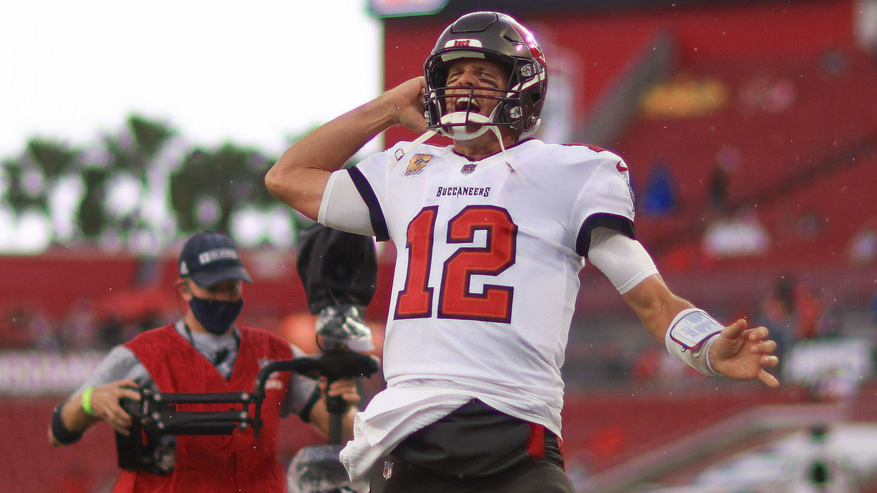 TAMPA, FLORIDA - OCTOBER 24: Tom Brady #12 of the Tampa Bay Buccaneers warms up before the game against the Chicago Bears at Raymond James Stadium on October 24, 2021 in Tampa, Florida.
