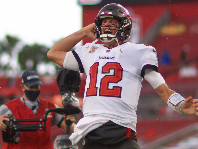 Bucs fan who gave back Tom Brady's 600th TD ball did good for himself