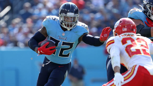 NASHVILLE, TENNESSEE - OCTOBER 24: Derrick Henry #22 of the Tennessee Titans runs with the ball in the second quarter against the Kansas City Chiefs in the game at Nissan Stadium on October 24, 2021 in Nashville, Tennessee.