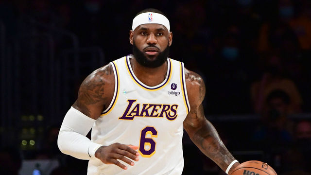 LOS ANGELES, CA - OCTOBER 24: LeBron James #6 of the Los Angeles Lakers dribbles the ball during the game against the Memphis Grizzlies on October 24, 2021 at STAPLES Center in Los Angeles, California. NOTE TO USER: User expressly acknowledges and agrees that, by downloading and/or using this Photograph, user is consenting to the terms and conditions of the Getty Images License Agreement. Mandatory Copyright Notice: Copyright 2021 NBAE