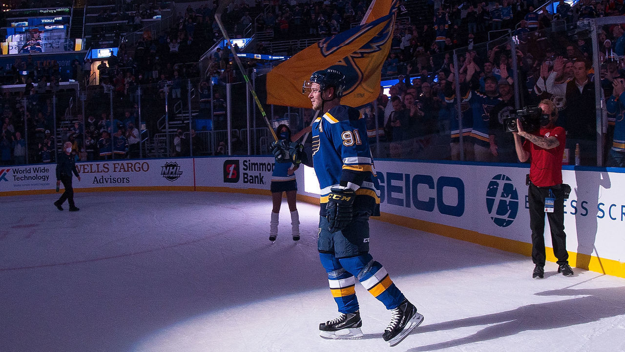 ST. LOUIS, MO - OCTOBER 25: Vladimir Tarasenko #91 of the St. Louis Blues acknowledges the crowd after the game against the Los Angeles Kings at the Enterprise Center on October 25, 2021 in St. Louis, Missouri.