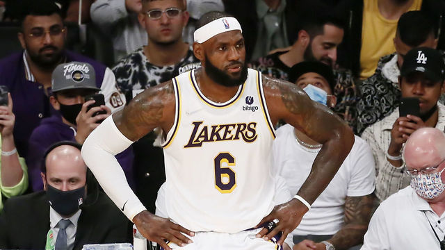 LOS ANGELES, CA - OCTOBER 24: LeBron James #6 of the Los Angeles Lakers waits to enter the game during a game at the STAPLES Center on October 24, 2021 in Los Angeles, California. Mandatory Credit: 2021 NBAE