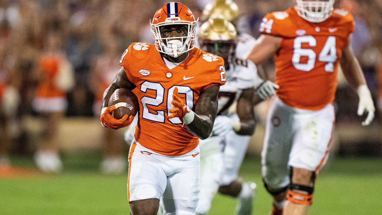 CLEMSON, SOUTH CAROLINA - OCTOBER 02: Running back Kobe Pace #20 of the Clemson Tigers runs with the ball during their game against the Boston College Eagles at Clemson Memorial Stadium on October 02, 2021 in Clemson, South Carolina.