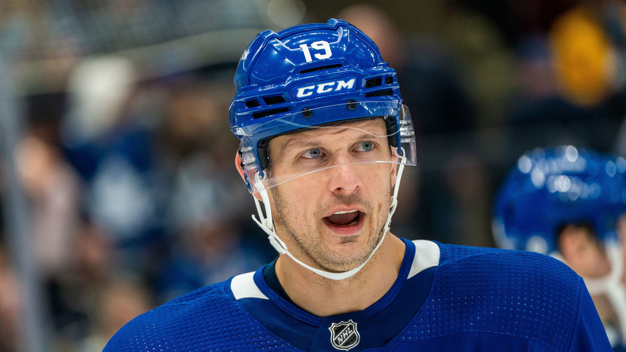 TORONTO, ON - OCTOBER 18: Jason Spezza #19 of the Toronto Maple Leafs looks on against the New York Rangers during the third period at the Scotiabank Arena on October 18, 2021 in Toronto, Ontario, Canada.