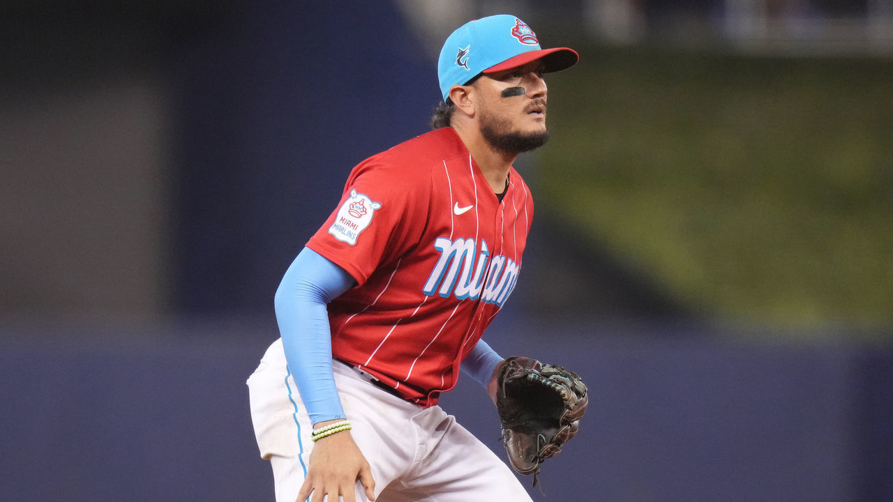 MIAMI, FLORIDA - AUGUST 15: Miguel Rojas #19 of the Miami Marlins in action against the Chicago Cubs at loanDepot park on August 15, 2021 in Miami, Florida.