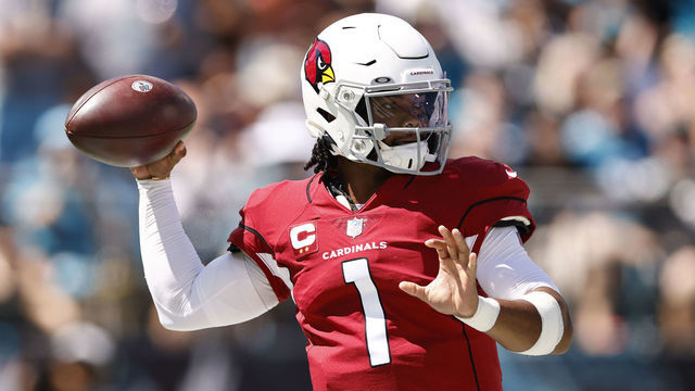 JACKSONVILLE, FLORIDA - SEPTEMBER 26: Kyler Murray #1 of the Arizona Cardinals in action against the Jacksonville Jaguars during the first half at TIAA Bank Field on September 26, 2021 in Jacksonville, Florida.