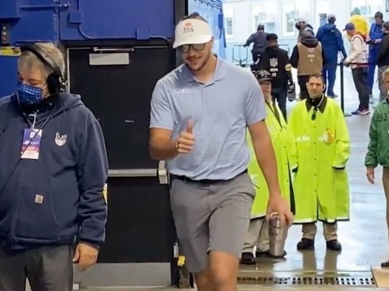 Phil Mickelson loves Josh Allen's 'seductive' Halloween costume