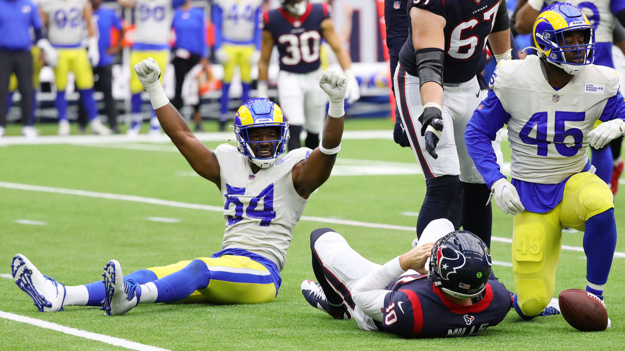 Rams rookie Ernest Jones pulls down INT in first career start