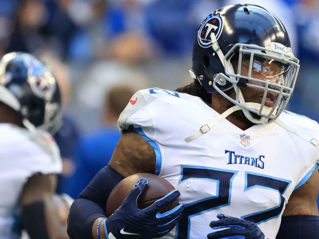 Tennessee Titans running back Derrick Henry (22) warms up prior to