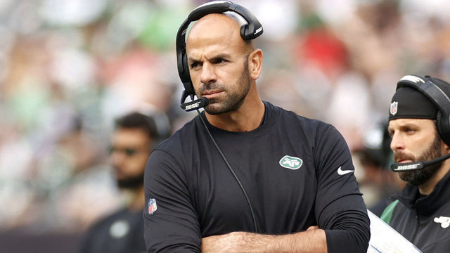 EAST RUTHERFORD, NEW JERSEY - OCTOBER 31: head coach Robert Saleh of the New York Jets looks on during the second quarter against the Cincinnati Bengals at MetLife Stadium on October 31, 2021 in East Rutherford, New Jersey.