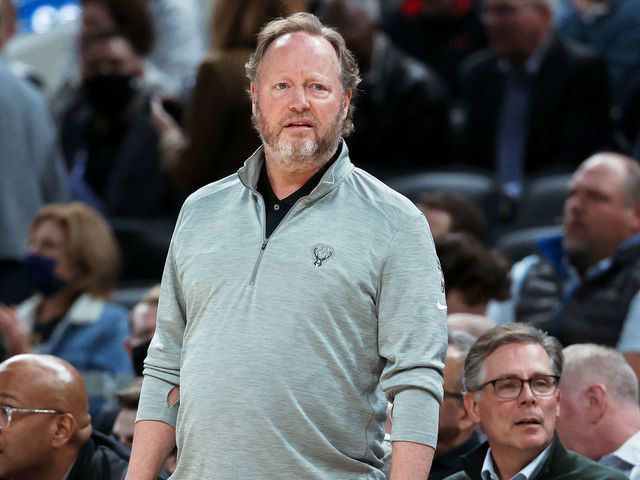 INDIANAPOLIS, INDIANA - OCTOBER 25: Head coach Mike Budenholzer of the Milwaukee Bucks looks on in the first quarter against the Indiana Pacers at Gainbridge Fieldhouse on October 25, 2021 in Indianapolis, Indiana.