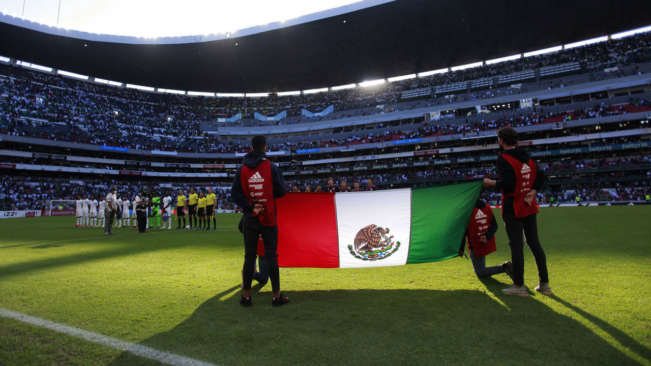 MEXICO CITY, MEXICO - OCTOBER 10: General view of the prior ceremony during the match between Mexico and Honduras as part of the Concacaf 2022 FIFA World Cup Qualifier at Azteca Stadium on October 10, 2021 in Mexico City, Mexico.