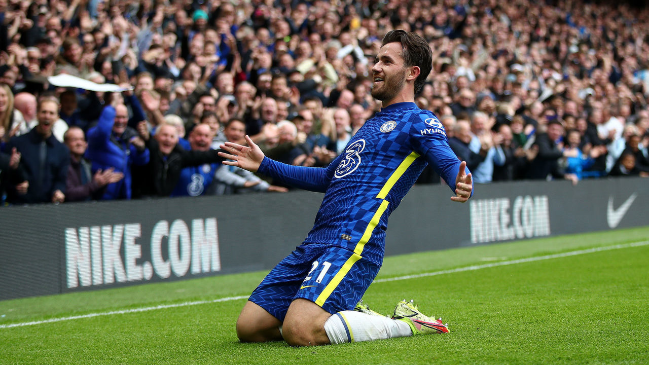 LONDON, ENGLAND - OCTOBER 23: Ben Chilwell of Chelsea celebrates scoring during the Premier League match between Chelsea and Norwich City at Stamford Bridge on October 23, 2021 in London, England.