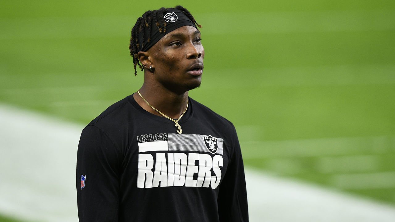 LAS VEGAS, NEVADA - NOVEMBER 22: Wide receiver Henry Ruggs III #11 of the Las Vegas Raiders warms up before a game against the Kansas City Chiefs at Allegiant Stadium on November 22, 2020 in Las Vegas, Nevada.