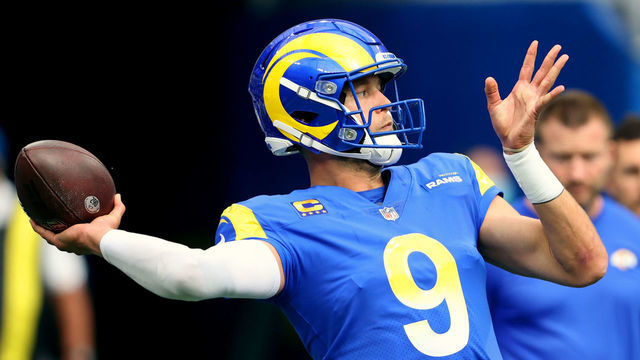 INGLEWOOD, CALIFORNIA - OCTOBER 24: Matthew Stafford #9 of the Los Angeles Rams warms up before the game against the Detroit Lions at SoFi Stadium on October 24, 2021 in Inglewood, California.