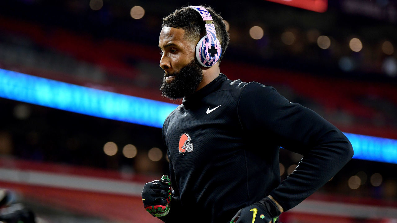 CLEVELAND, OHIO - OCTOBER 21: Wide receiver Odell Beckham Jr. #13 of the Cleveland Browns warms up before the start of the Browns and Denver Broncos game at FirstEnergy Stadium on October 21, 2021 in Cleveland, Ohio.