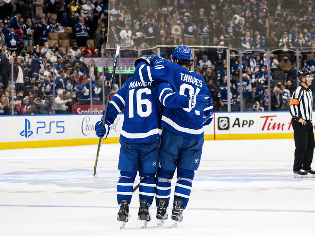 TORONTO, ON - OCTOBER 30: Mitch Marner #16 of the Toronto Maple Leafs celebrates his goal against the Detroit Red Wings with teammate John Tavares #91 during the third period at the Scotiabank Arena on October 30, 2021 in Toronto, Ontario, Canada.