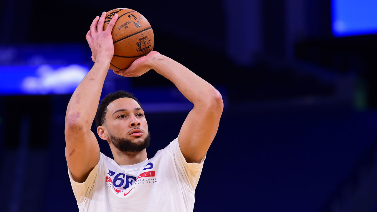 SAN FRANCISCO, CA - MARCH 23: Ben Simmons #25 of the Philadelphia 76ers warms up before the game against the Golden State Warriors on March 23, 2021 at Chase Center in San Francisco, California. NOTE TO USER: User expressly acknowledges and agrees that, by downloading and or using this photograph, user is consenting to the terms and conditions of Getty Images License Agreement. Mandatory Copyright Notice: Copyright 2021 NBAE