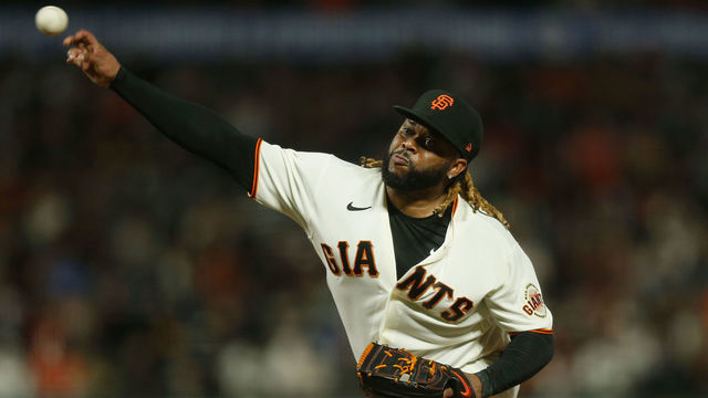 SAN FRANCISCO, CALIFORNIA - SEPTEMBER 30: Johnny Cueto #47 of the San Francisco Giants pitches against the Arizona Diamondbacks at Oracle Park on September 30, 2021 in San Francisco, California.