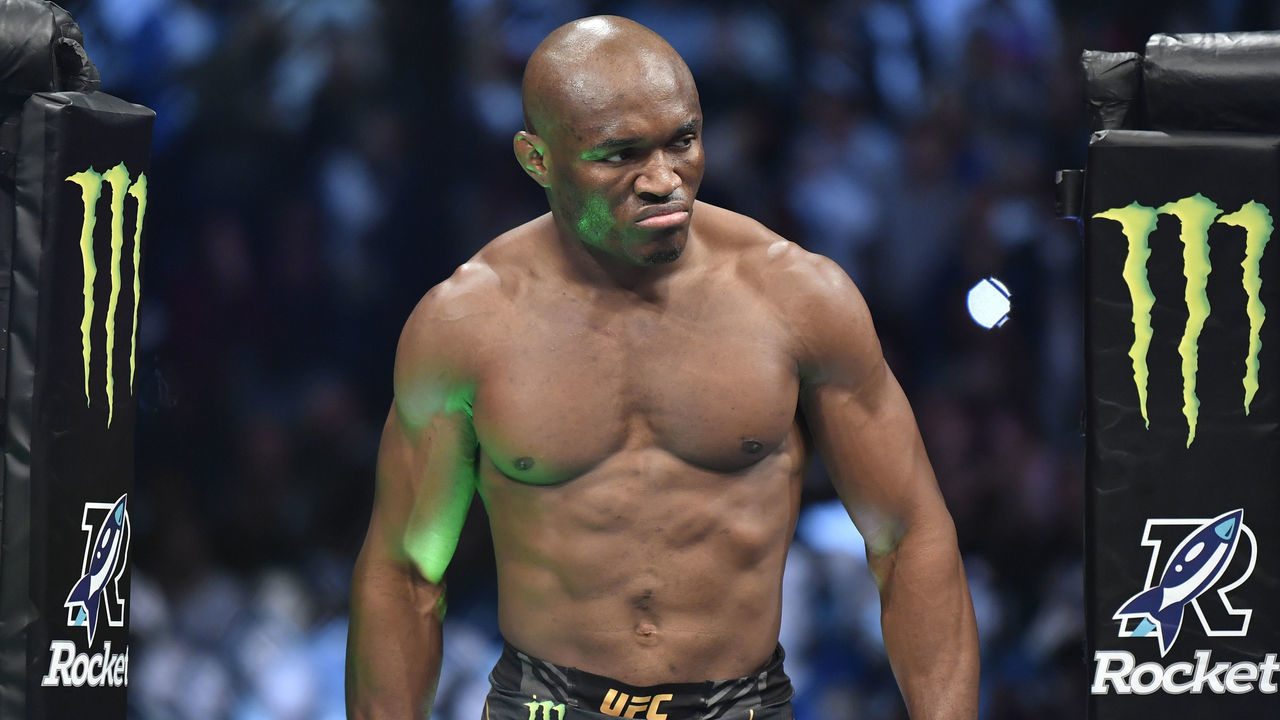NEW YORK, NEW YORK - NOVEMBER 06: Kamaru Usman of Nigeria prepares to fight Colby Covington in their UFC welterweight championship fight during the UFC 268 event at Madison Square Garden on November 06, 2021 in New York City.