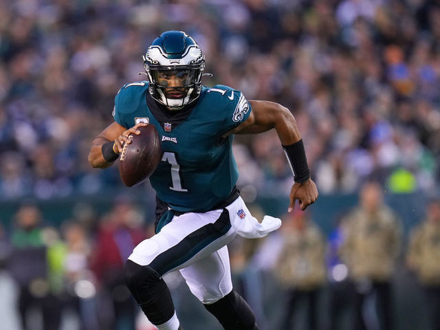 Committment to run has helped Eagles, Jalen Hurts improve | theScore.com