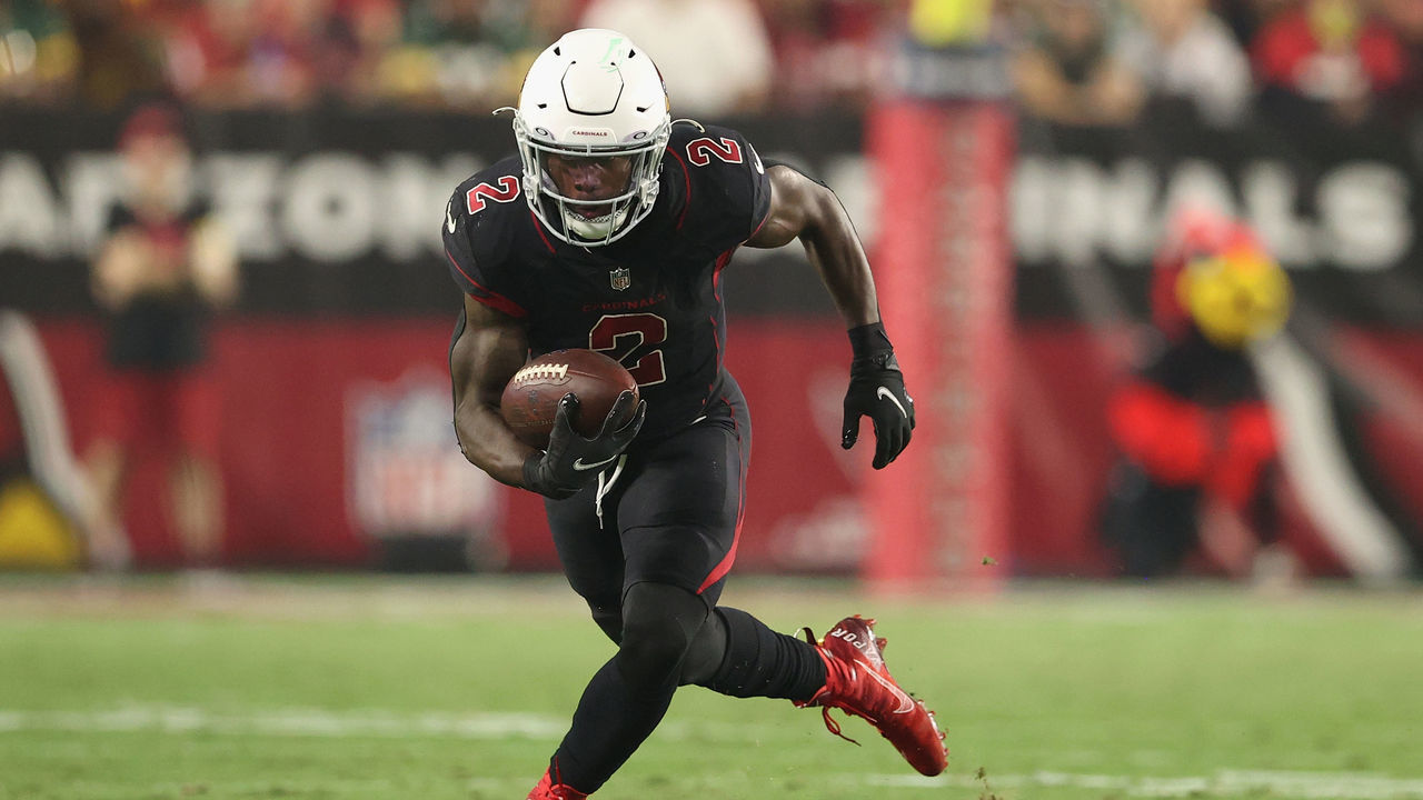 GLENDALE, ARIZONA - OCTOBER 28: Running back Chase Edmonds #2 of the Arizona Cardinals rushes the football during the second half of the NFL game at State Farm Stadium on October 28, 2021 in Glendale, Arizona. The Packers defeated the Cardinals 24-21.