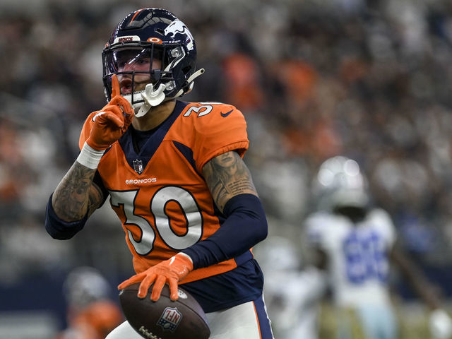 Signature victory at Dallas keeps Broncos in playoff mix