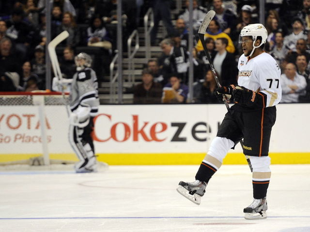 VIDEO: New Ducks top-liner Devante Smith-Pelly opens the scoring in Game 4