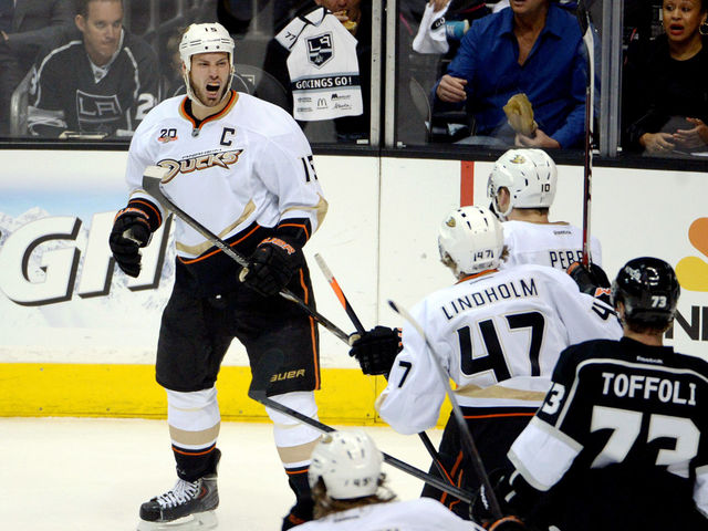 Fowl Play: Ducks set franchise record by failing to record a shot in the 2nd period of Game 4