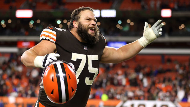 CLEVELAND, OHIO - OCTOBER 21: Guard Joel Bitonio #75 of the Cleveland Browns celebrates after the Browns defeated the Denver Broncos at FirstEnergy Stadium on October 21, 2021 in Cleveland, Ohio.