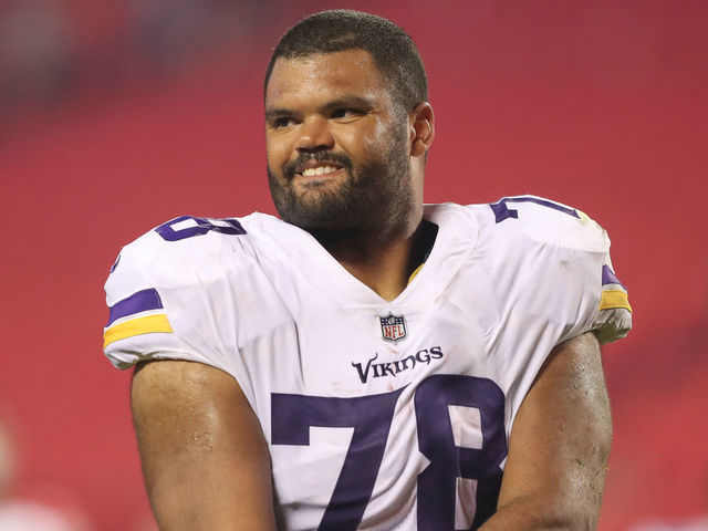 Vikings OL Dakota Dozier hospitalized due to COVID-19 complications