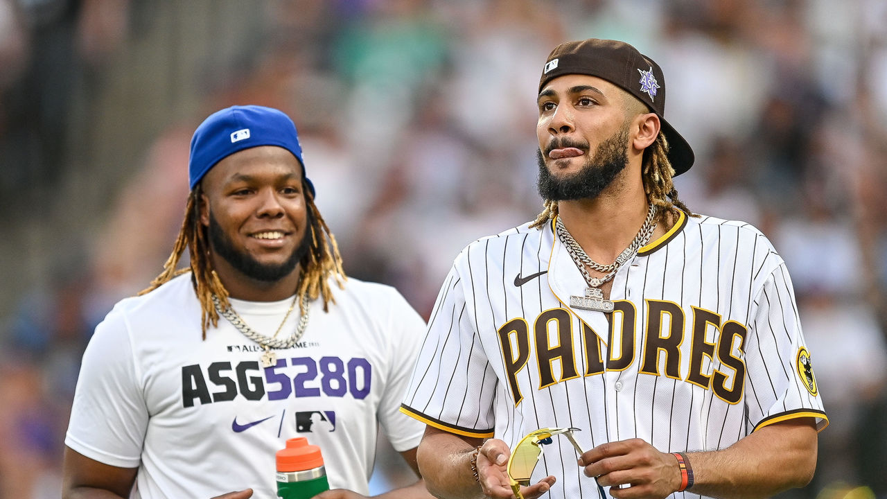 Jordan Romano, Bo Bichette, Whit Merrifield and Vladimir Guerrero Jr.  News Photo - Getty Images