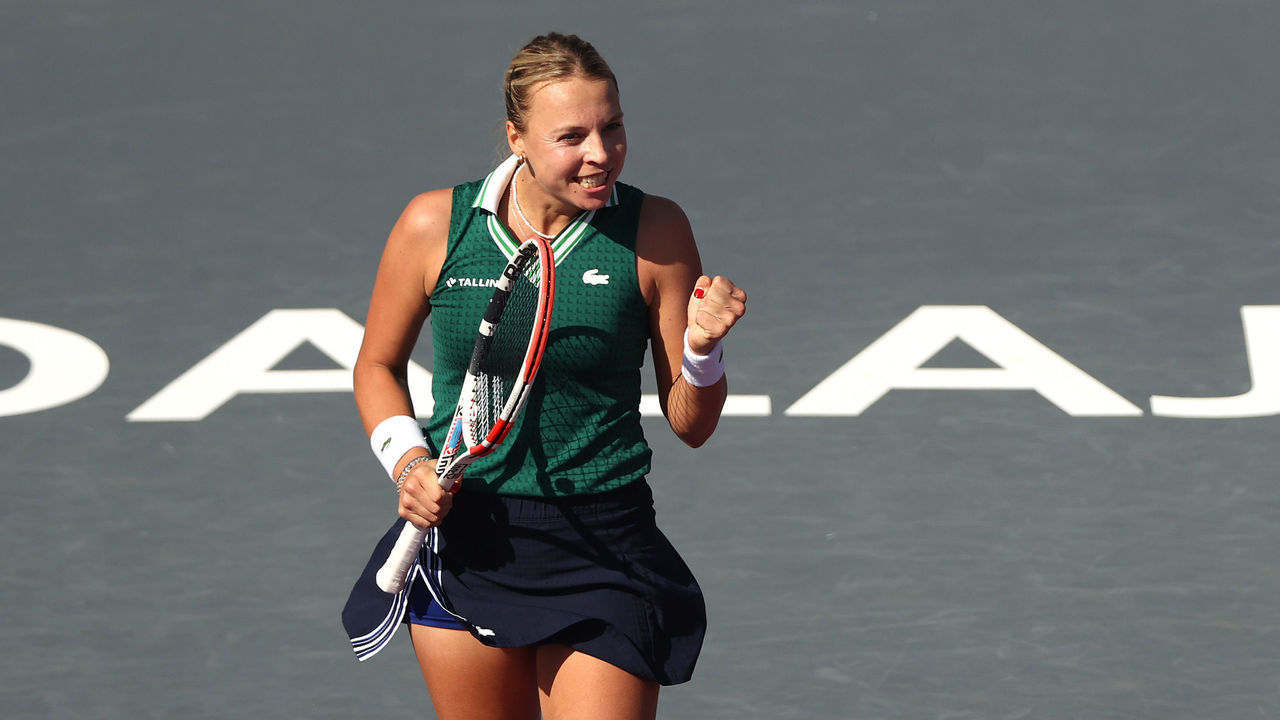 GUADALAJARA, MEXICO - NOVEMBER 12: Anett Kontaveit of Estonia celebrates after match point in her singles match against Karolina Pliskova of Czech Republic during Day 3 of 2021 Akron WTA Finals Guadalajara at Centro Panamericano de Tenis on November 12, 2021 in Guadalajara, Mexico.