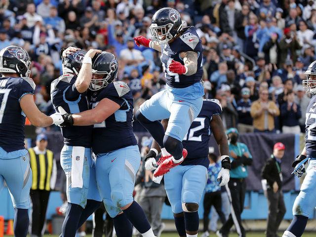 Harold Landry of the Tennessee Titans celebrates after a play during  News Photo - Getty Images