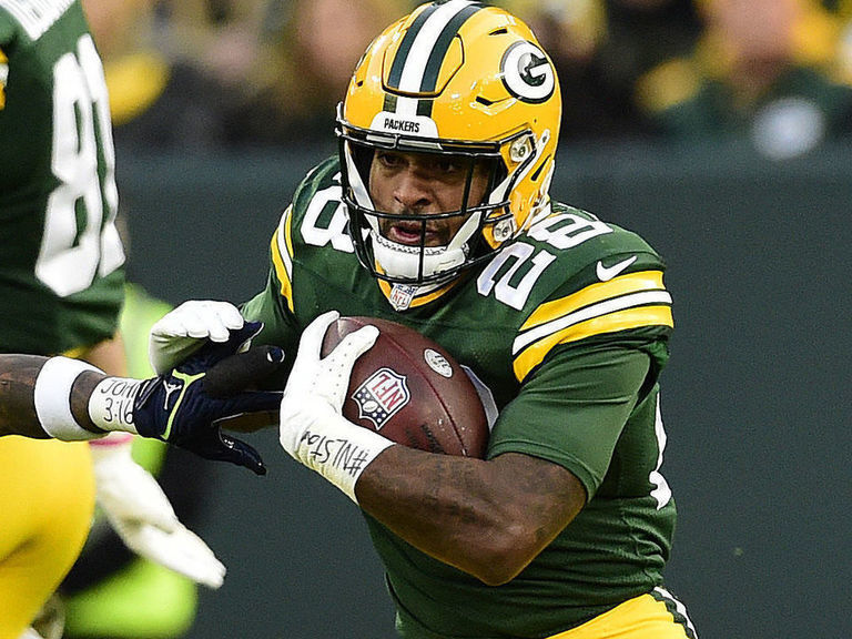 Green Bay police reviewing incident where officer shoved Packers RB AJ  Dillon